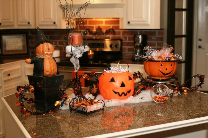 Kitchen halloween decor ideas