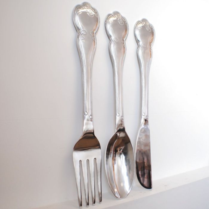 Kitchen utensil wall decor